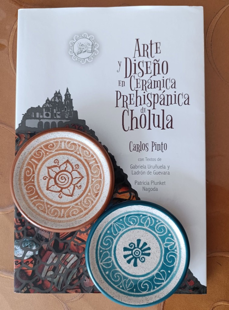 Toltecalli, loza contemporánea con cerámica prehispánica de Cholula